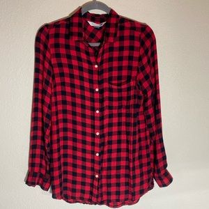 Old Navy Women's flannel, Red/Black Plaid, Size Medium
